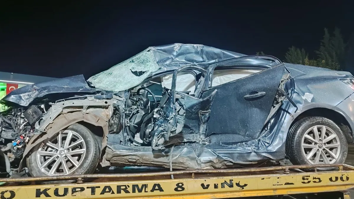 Kazanın adresi Antalya: Çarpıştığı otomobille birlikte metrelerce sürüklendi! 20 yaşındaki genç…