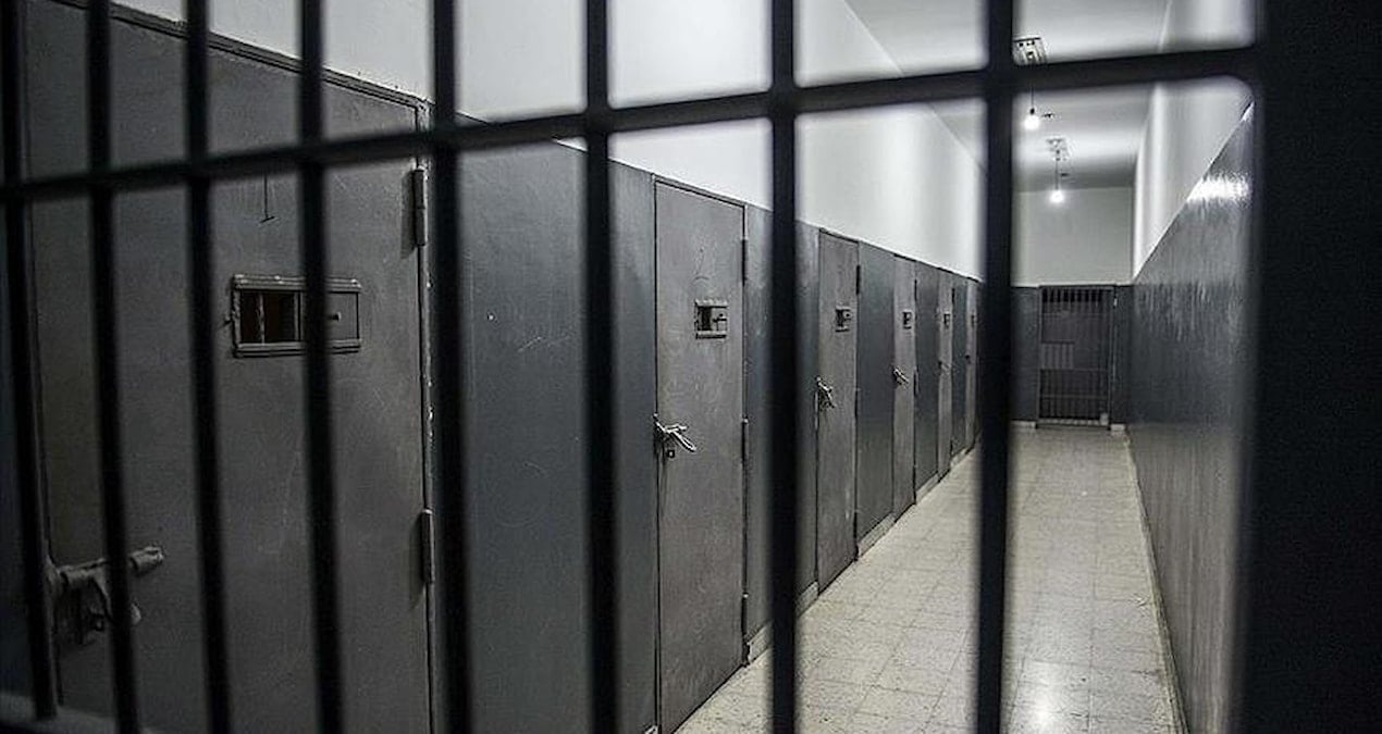 Cezaevi çalışanları kovuldu, mahkumlar erken tahliye edilecek